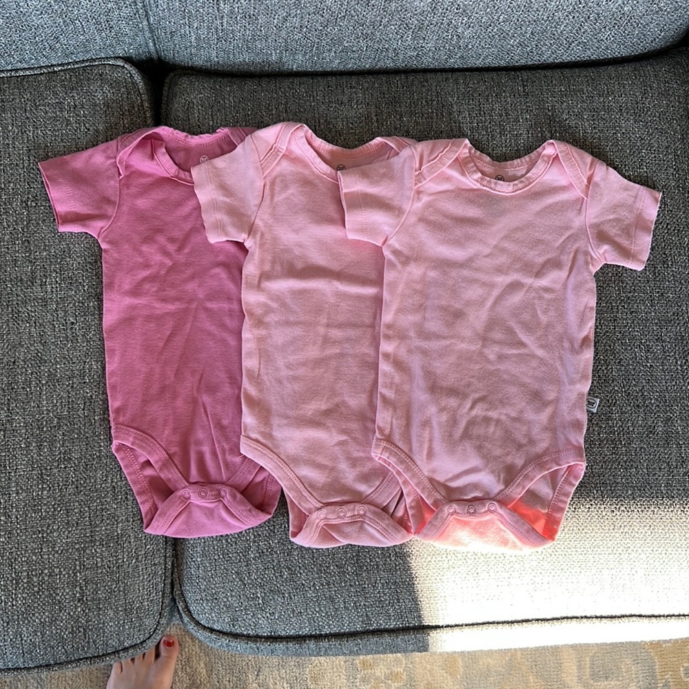 Honest Onesie and pants set of 3 pink - Picture 2 of 4